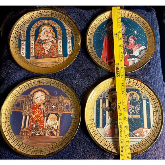J.C. Leyendecker Other - Vintage The Classic Christmas Collection Set of 4 J.C. Leyendecker Plates #4099